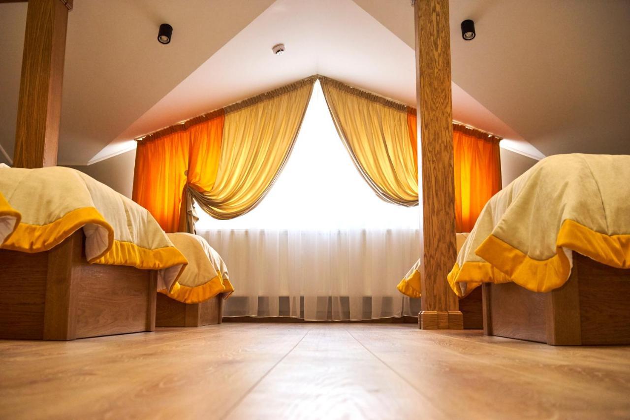 Hotel Східний Berezhany Exterior foto