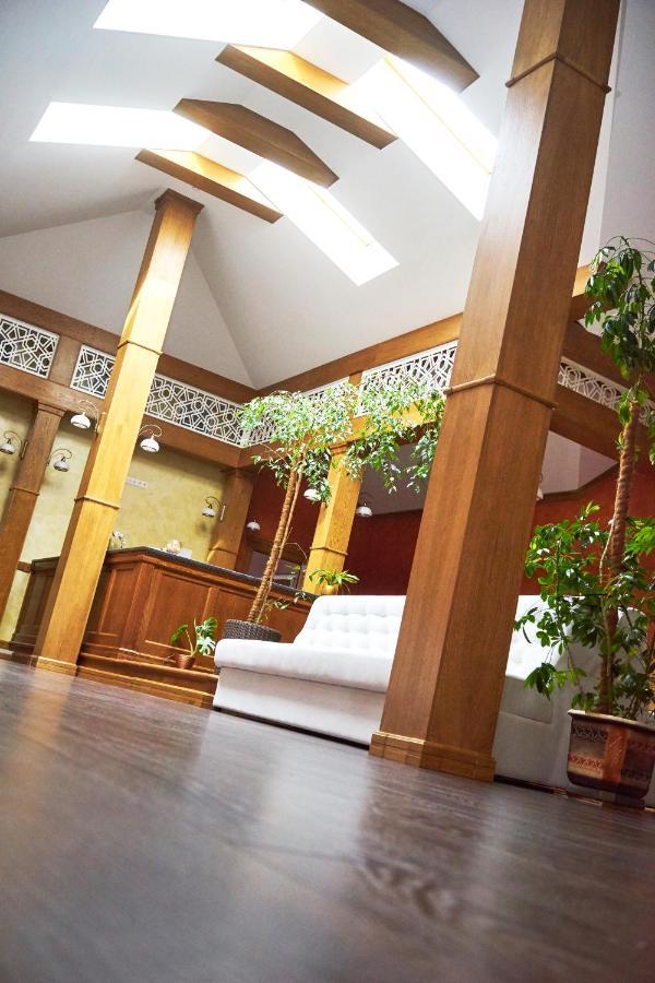 Hotel Східний Berezhany Exterior foto