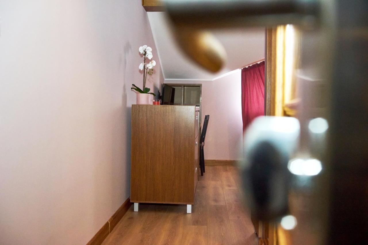 Hotel Східний Berezhany Exterior foto