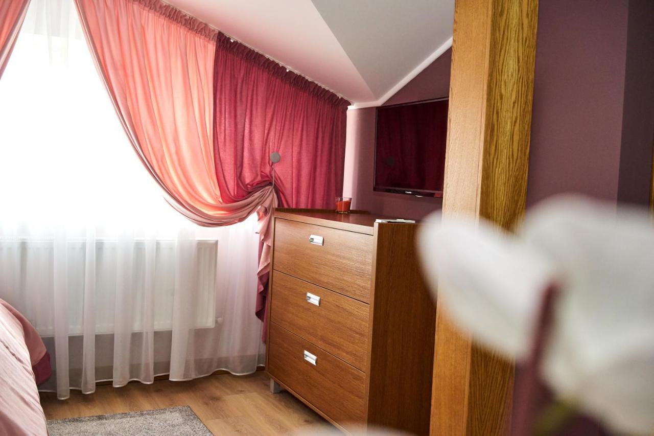 Hotel Східний Berezhany Exterior foto